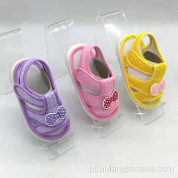 venda por atacado de sandálias de bebê novos sapatos de menina com som